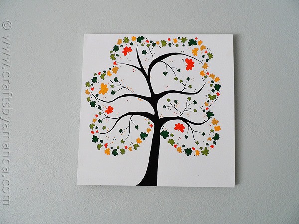 Shamrock Crafts: Shamrock Tree on Canvas by CraftsbyAmanda.com @amandaformaro