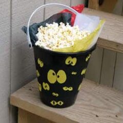 Spooky Eyeball Bucket