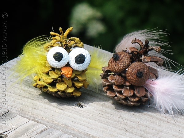 Pinecone Owls: an adorable nature or summer camp craft for kids!