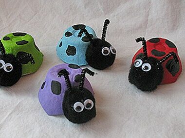 Ladybugs from Egg Cartons