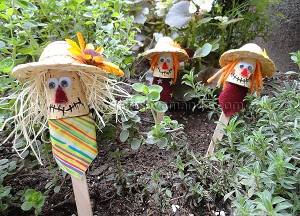 craft stick scarecrows