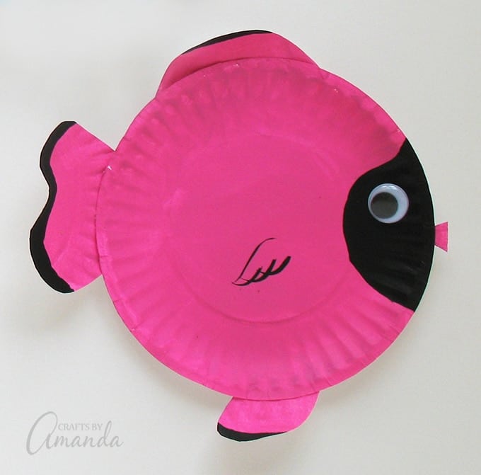 Pin paper plate fish