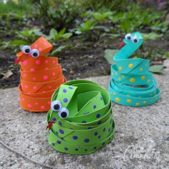 This cardboard tube coiled snakes craft is a great way to teach kids the importance of recycling all while feeding their creative minds.