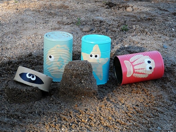 Starfish, fish, clam and seashell sand castle cans from craftsbyamanda.com