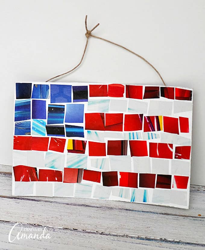 Easy Magazine Mosaic Flag