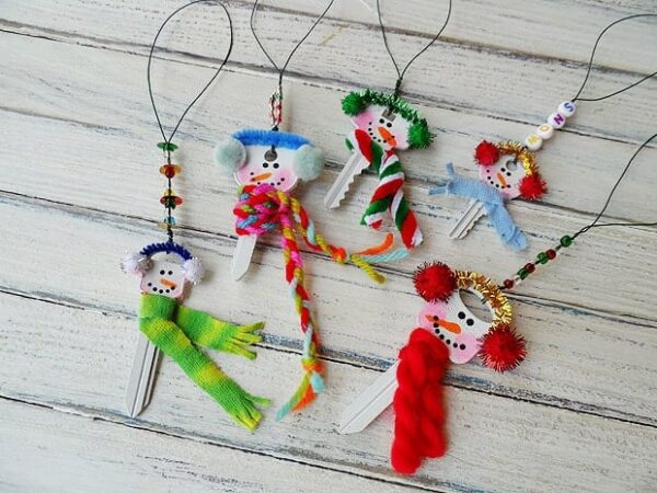 Recycled Key Snowman Ornaments - CraftsbyAmanda.com