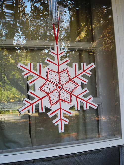 Scandinavian Snowflake Plaque - CraftsbyAmanda.com