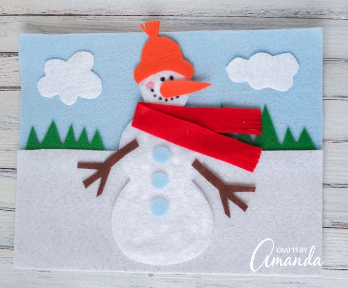 Snowman Felt Board- an easy and fun snowman craft made from felt