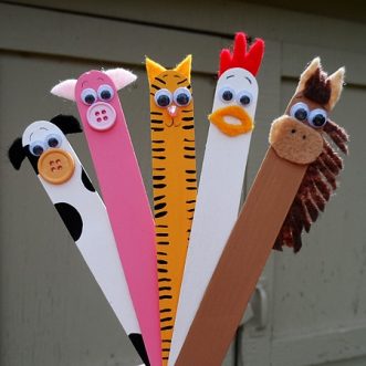 Craft Stick Crafts: Farm Animals by CraftsbyAmanda.com @amandaformaro