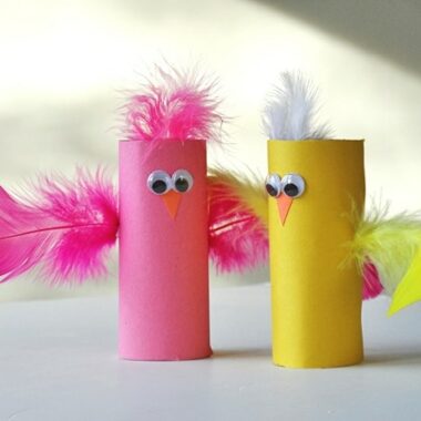 Spring Craft: Cardboard Tube Birds via CraftsbyAmanda.com @amandaformaro