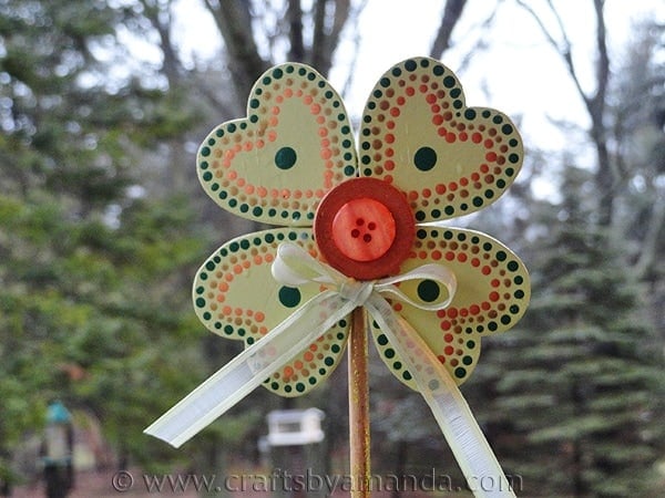 Shamrock Plant Poke from CraftsbyAmanda.com @amandaformaro