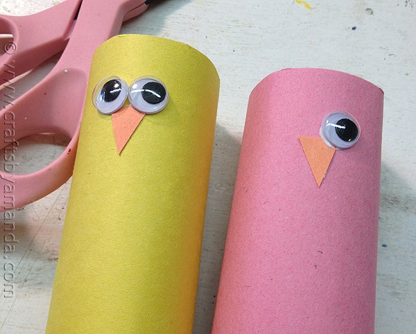 Spring Craft: Cardboard Tube Birds via CraftsbyAmanda.com @amandaformaro