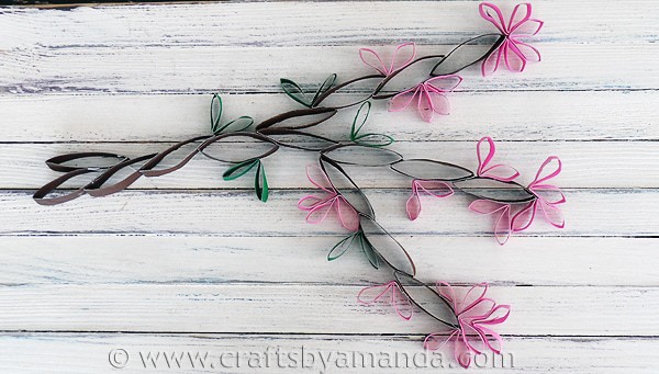 Cardboard Tube Wall Art: Cherry Blossoms from CraftsbyAmanda.com @amandaformaro