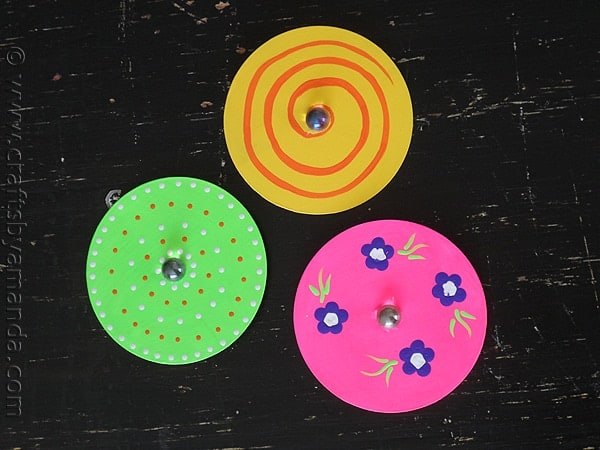 Make Recycled CD Spinners from CraftsbyAmanda.com @amandaformaro