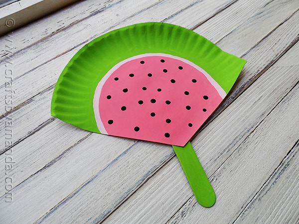 Paper Plate Watermelon Fan at CraftsbyAmanda.com @amandaformaro