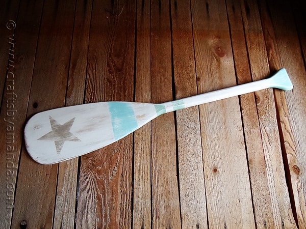 Pottery Barn Inspired Weathered Painted Oar by CraftsbyAmanda.com @amandaformaro