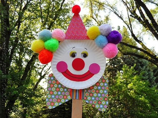 Paper Plate Clown Puppet by @amandaformaro CraftsbyAmanda.com