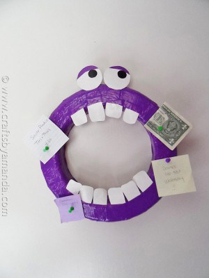 Duck Tape® Monster Corkboard - Crafts by Amanda