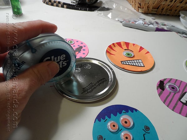 Canning Lid Monster Craft by @amandaformaro Crafts by Amanda