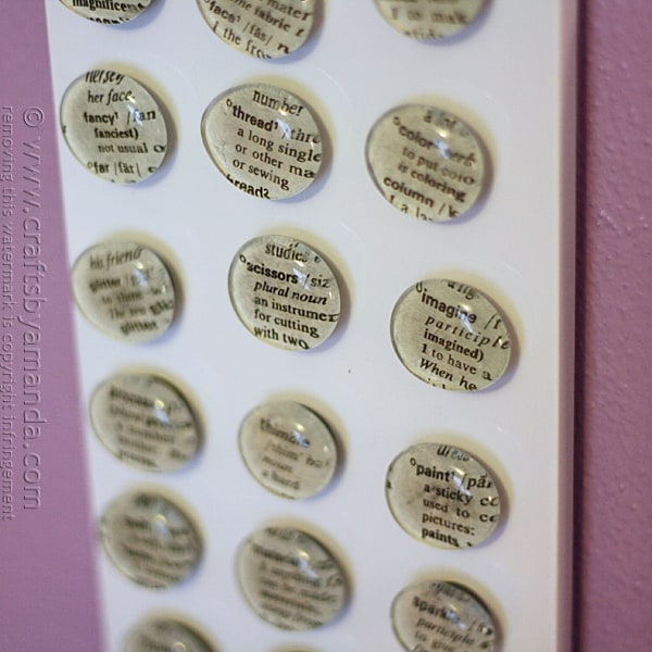 Dictionary Magnets with Crafty Words by @amandaformaro Crafts by Amanda