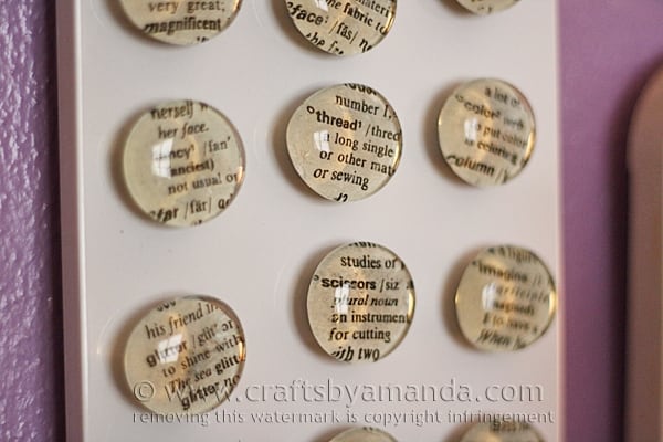Dictionary Magnets with Crafty Words by @amandaformaro Crafts by Amanda