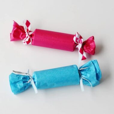 Preschool Valentine Party Crackers @amandaformaro Crafts by Amanda