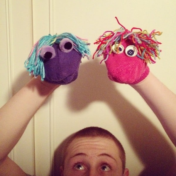 Easy Mitten Puppets by @amandaformaro of Crafts by Amanda