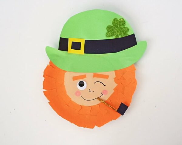 paper plate leprechaun hat