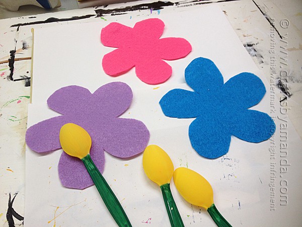Plastic Spoon Felt Flowers by Amanda Formaro of Crafts by Amanda