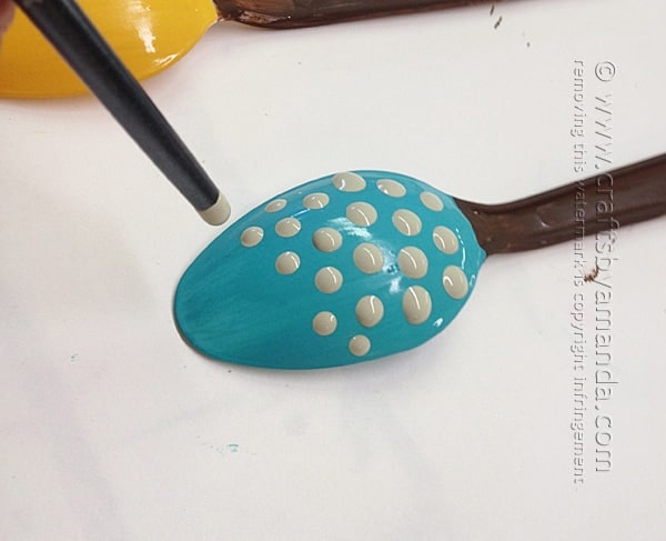 Plastic Spoon Craft steps