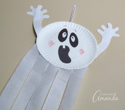 Paper Plate Ghost Craft - a fun Halloween craft for the kids to make