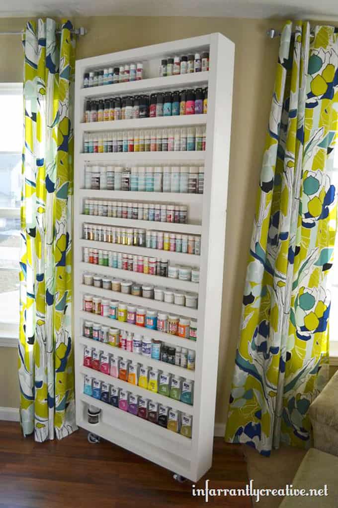 Beckie Farrant's awesome paint storage