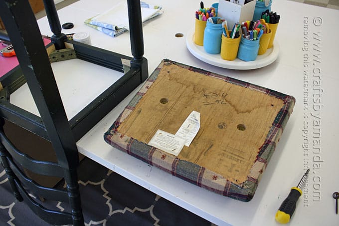 Craft Room Stool Makeover: Easy Reupholstering - Amanda Formaro, Crafts by Amanda