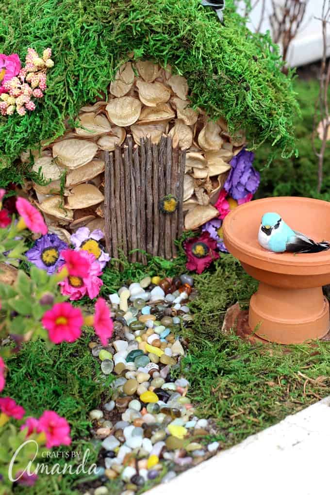 Make your cheap own fairy garden