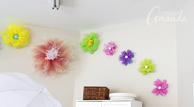 How to make beautiful Deco Mesh Flowers with Amanda Formaro of Crafts by Amanda