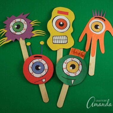 Popsicle Stick Monsters: fun craft stick puppets