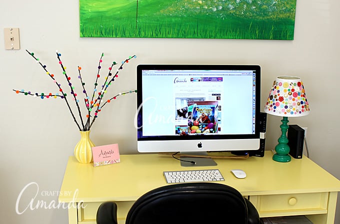 Make colorful Pom Pom Branches in about 10 minutes! A fun and colorful way to spruce up your decor or a great addition to a party table. 