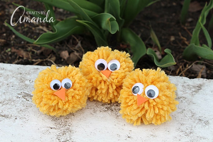 pom pom chicks with googly eyes made from yarn