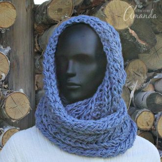Make a beautiful infinity scarf, free crochet pattern!