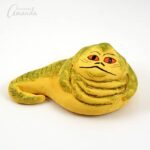 Star Wars fans will love this kid friendly Jabba the Hutt craft! Make your own Jabba from salt dough and keep him on your desk with our R2D2 pencil holder.
