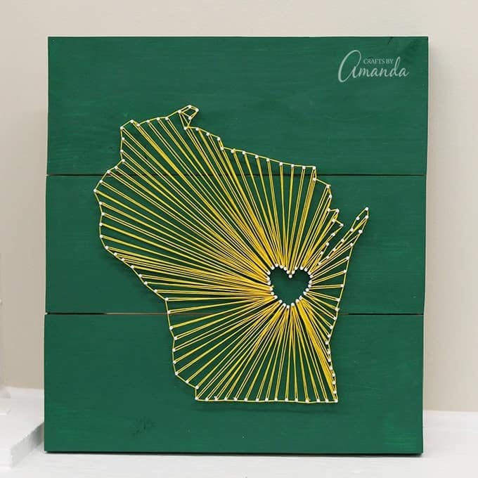 State String Art: Wisconsin Green Bay Packer fans will enjoy this one!