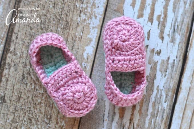 pink crochet baby booties