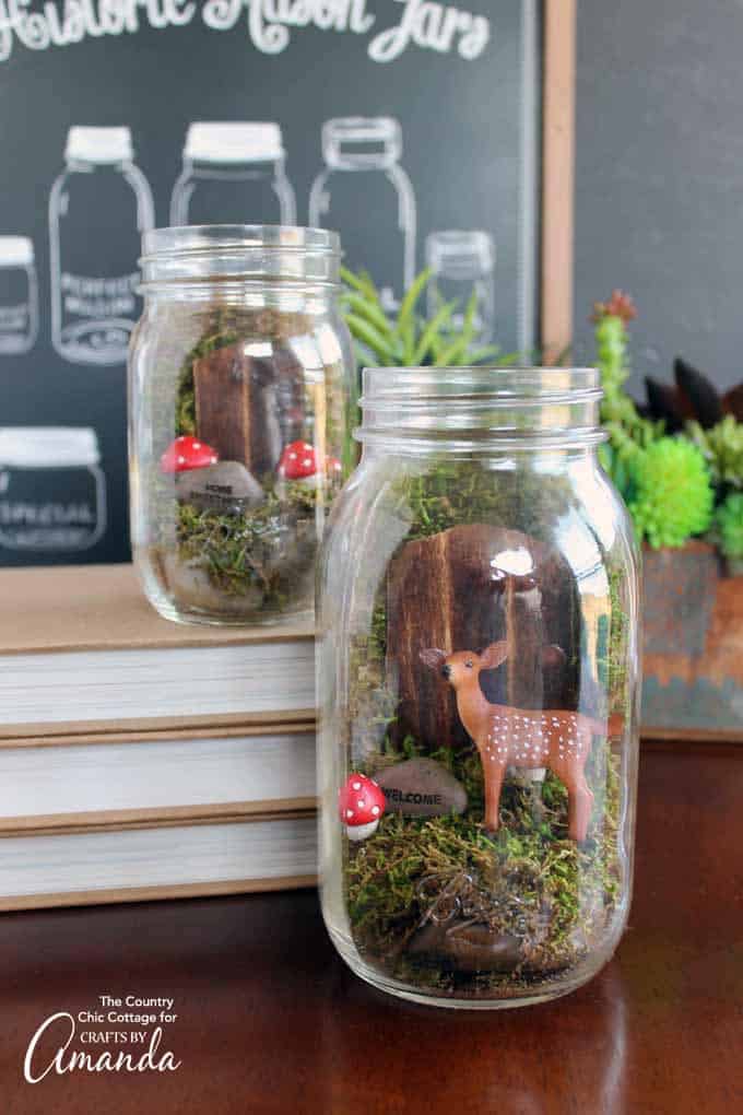 Do you love fairy gardens? What about mason jars? Why not combine both of those into this fairy garden mason jar terrarium?