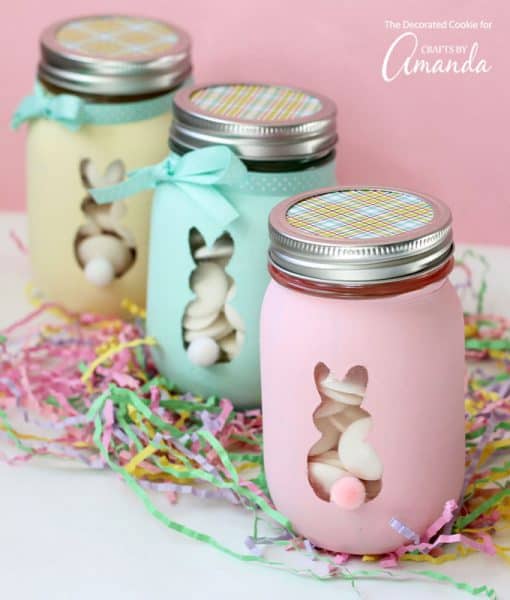 Easter Bunny Mason Jars: an adorable and easy Easter craft!