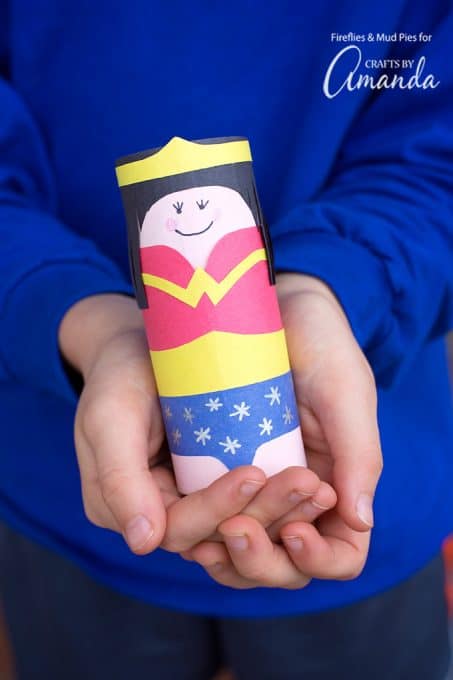 Cardboard Tube Wonder Woman: a fun kid's cardboard tube craft!