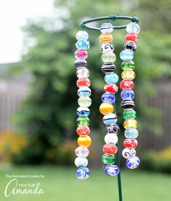 Decorative Garden Stakes a pretty and easy garden DIY project!