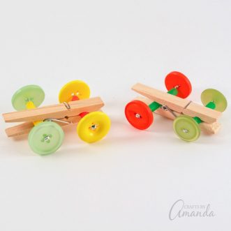 Today I'm going to show you how to make a clothespin car with clothespins (of course), buttons and some imagination.