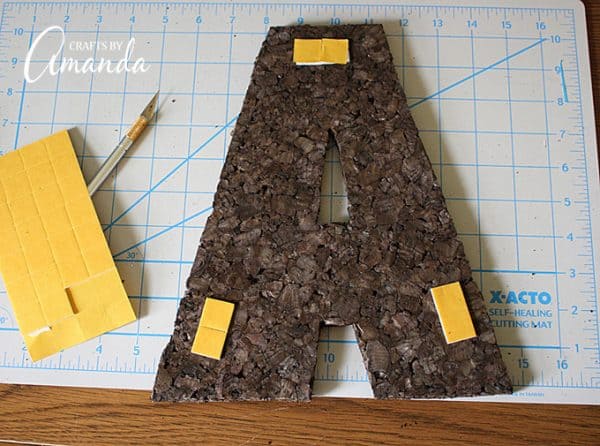 Corkboard Wall Letter: easy dorm room craft in less than 20 minutes