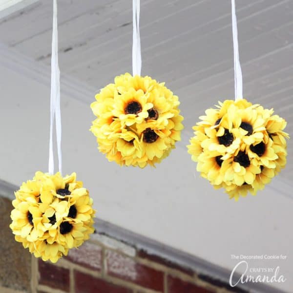 Sunflower Kissing Balls an easy and beautiful fall decor craft!