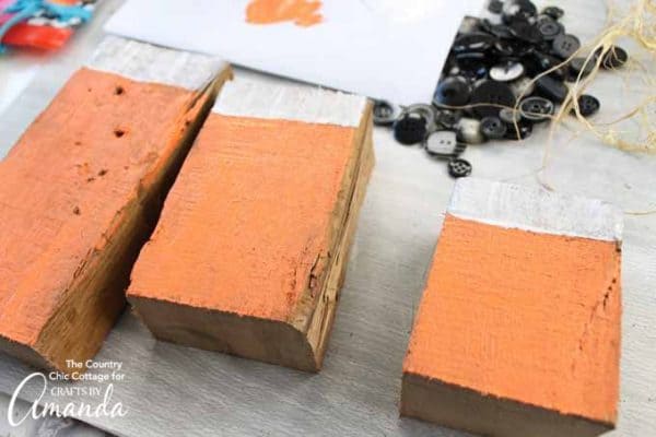 Reversible Scrap Wood Pumpkins: an easy DIY project for fall AND winter!